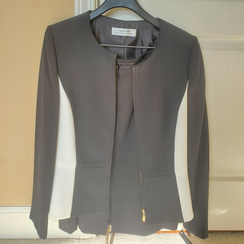 Tahari women skirt suit